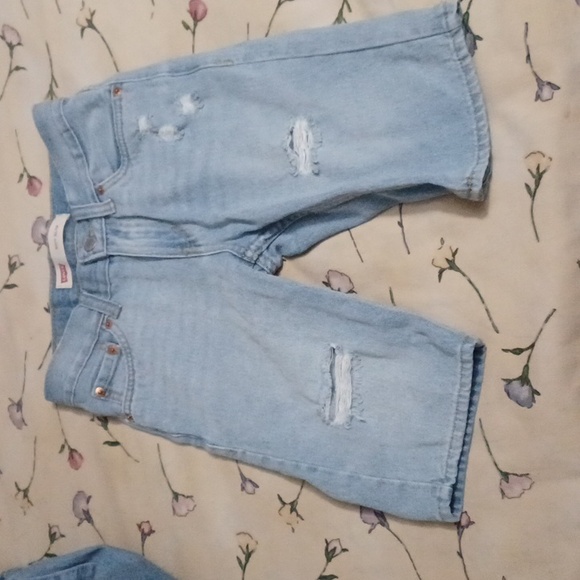 Bundle Of 4 Shorts And 2 Pajamas Sets For Boys Size 8 - Picture 2 of 16